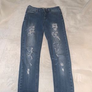 Distressed High Rise Skinny Jeans